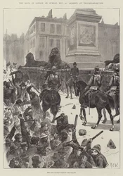 Les émeutes à Londres le dimanche 13 novembre, défense de Trafalgar Square